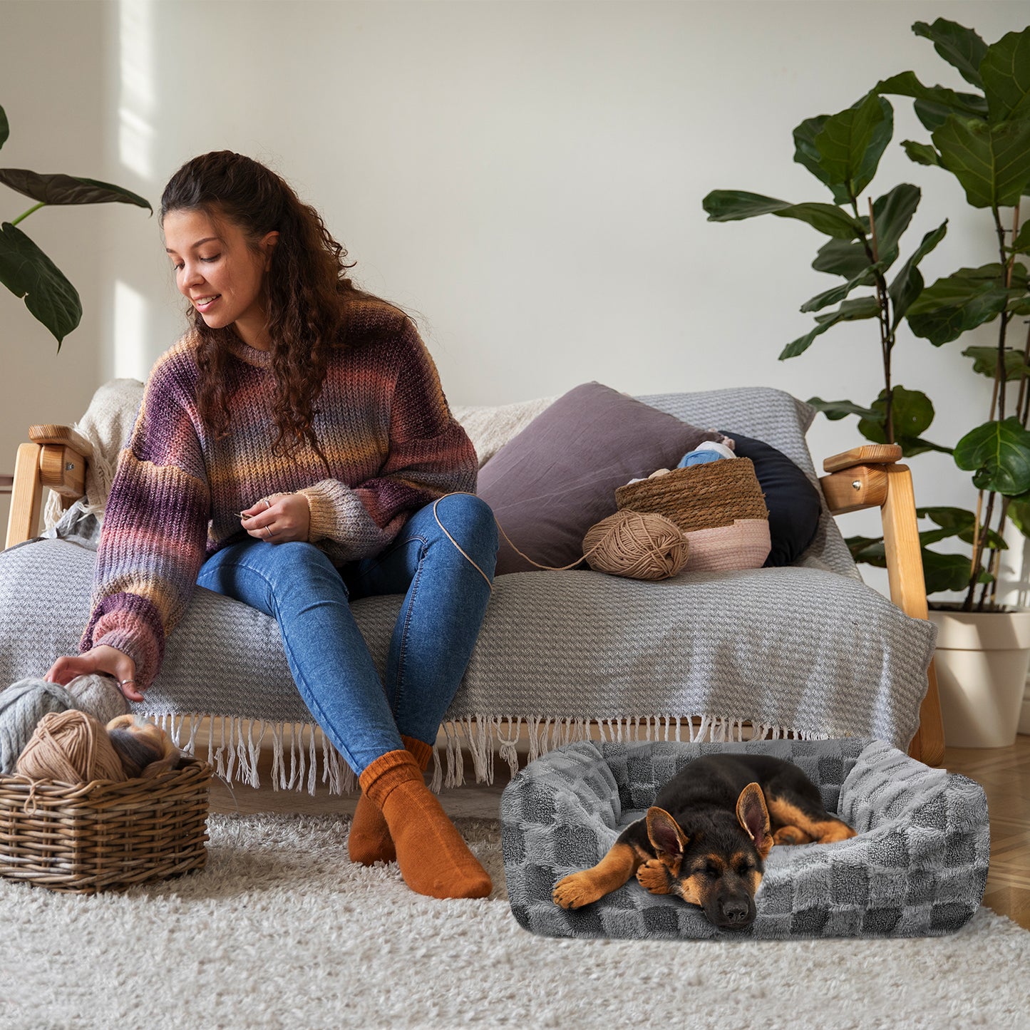 Reserve Checkered Cuddler, Ultra-Soft & Elegant Pet Bed for Dogs & Cats, Designed for Comfort and Durability