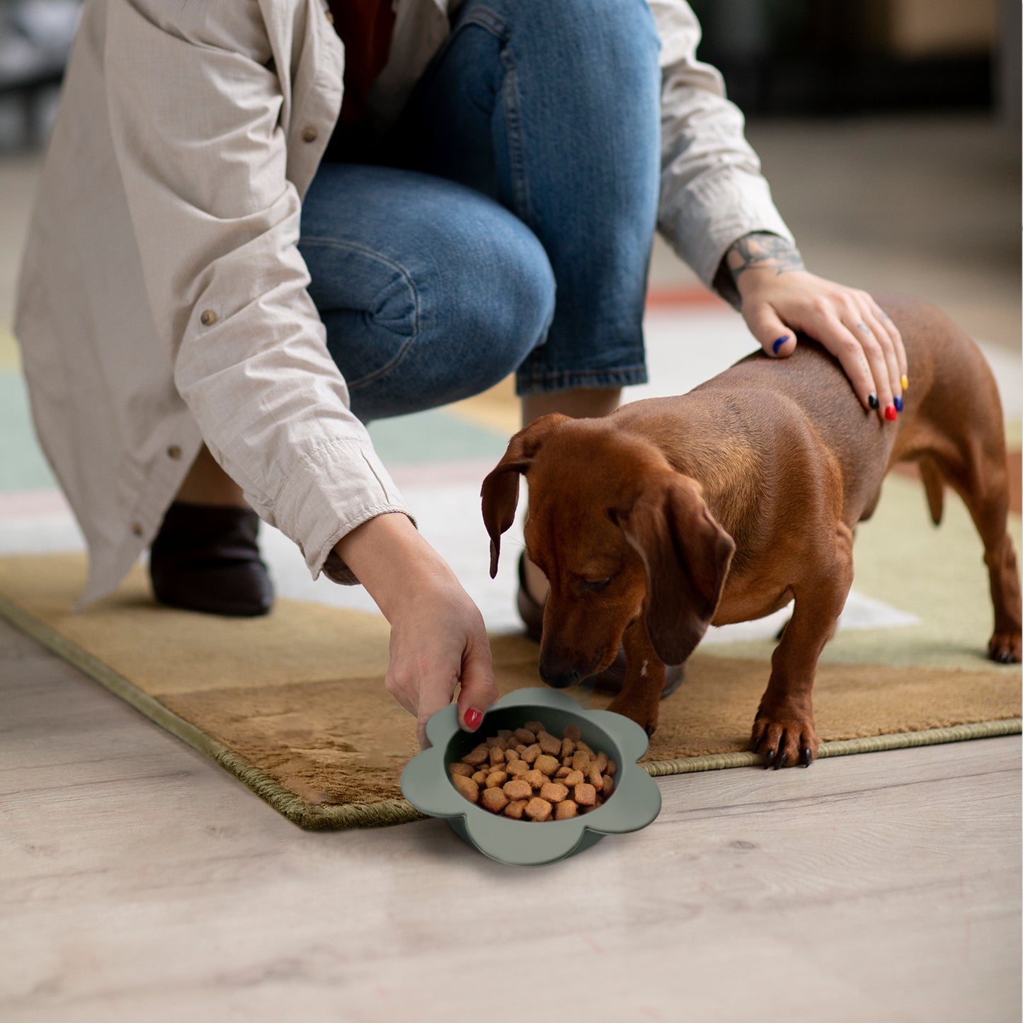 P.T. Supply Co. Flower Shaped Silicone Pet Bowl, with Non-Slip Suction Base, Durable Feeding Dish for Dogs & Cats